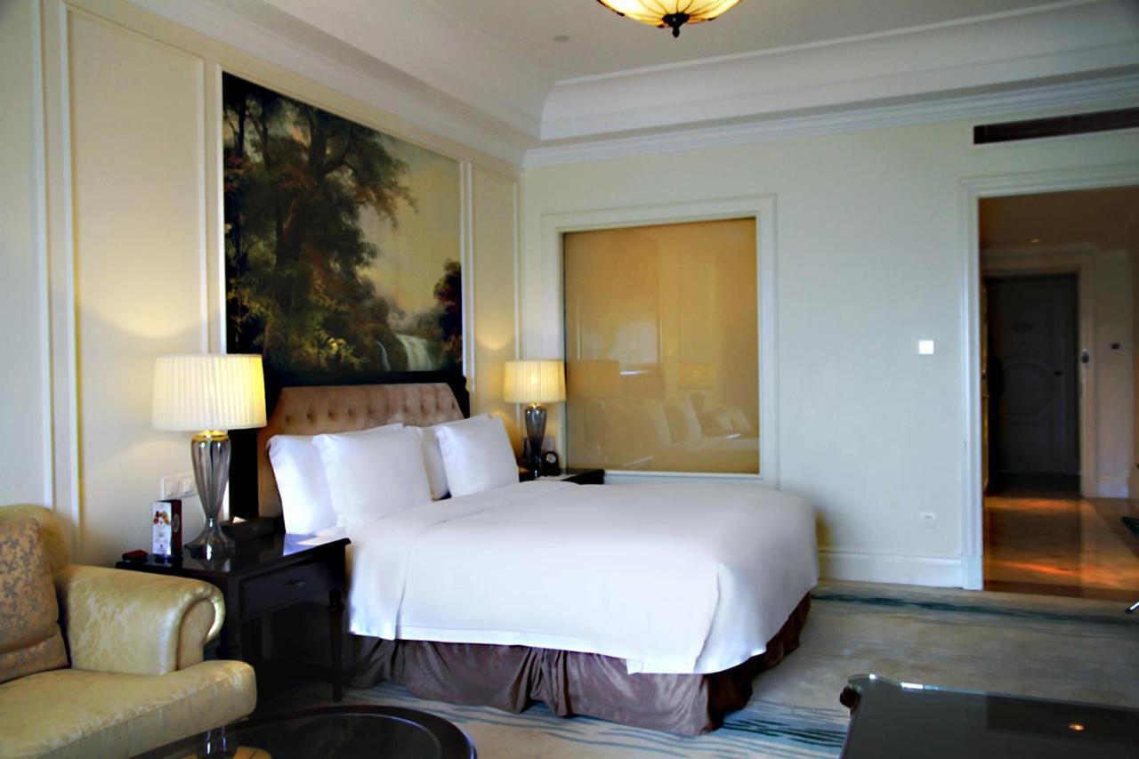Crowne Plaza Ocean Spring Resort By Ihg Jimo Buitenkant foto