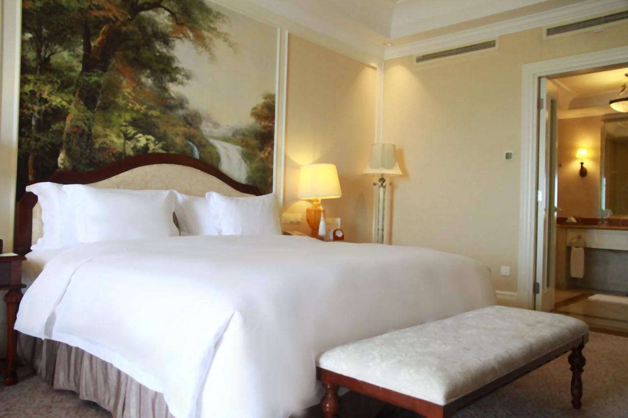 Crowne Plaza Ocean Spring Resort By Ihg Jimo Buitenkant foto