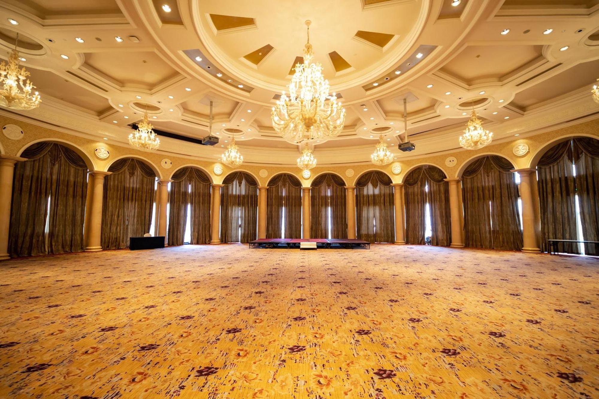 Crowne Plaza Ocean Spring Resort By Ihg Jimo Buitenkant foto