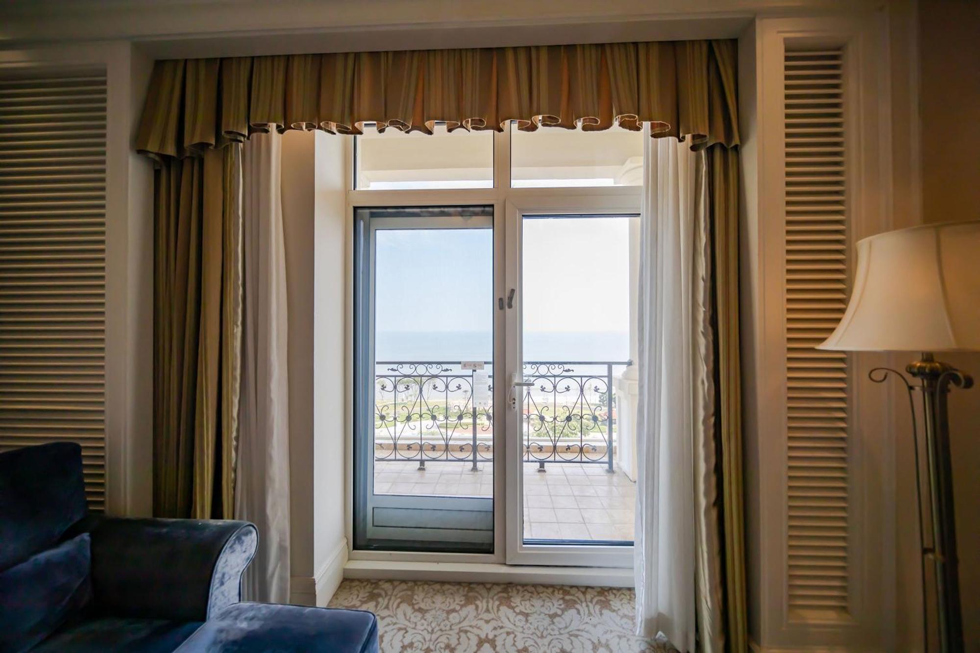 Crowne Plaza Ocean Spring Resort By Ihg Jimo Buitenkant foto
